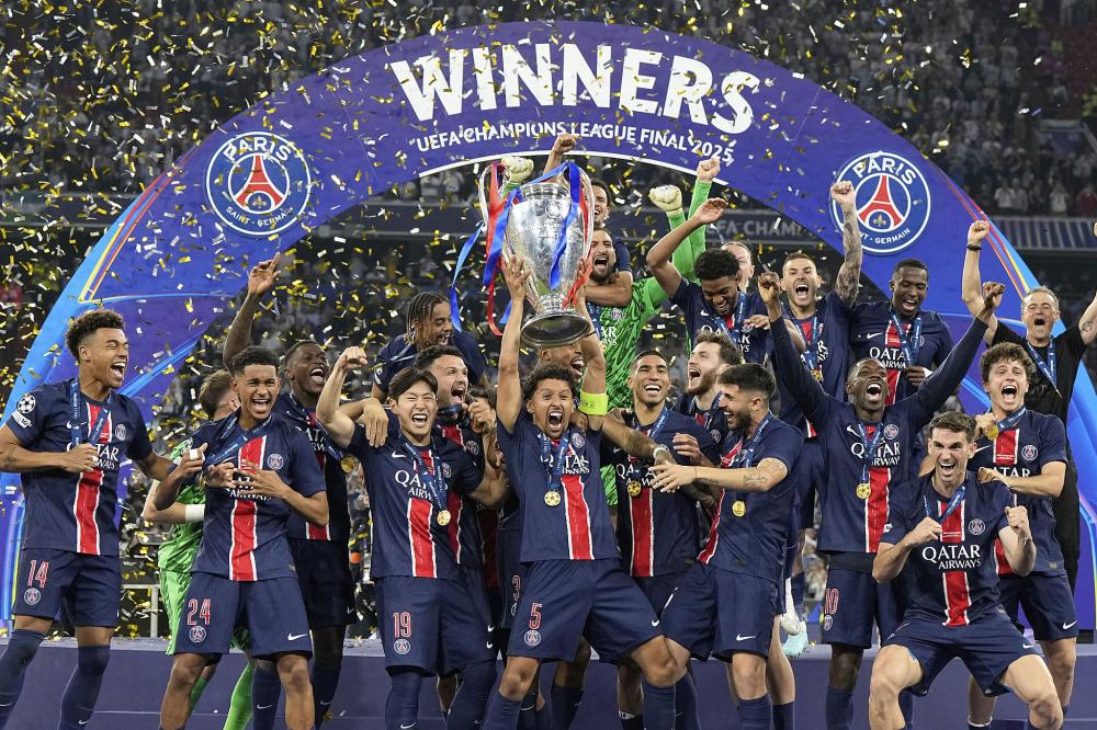 养伤近1年后复出？阿莫林：若马丁内斯进替补席，随时可登场